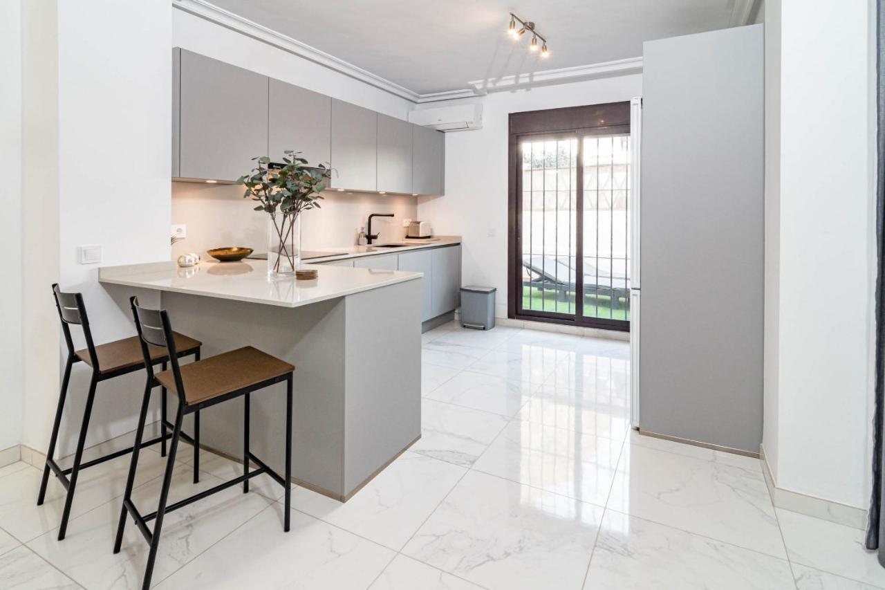 Modern 3 Bedroom In With A Heated Pool Close To Puerto Banus Apartment Marbella