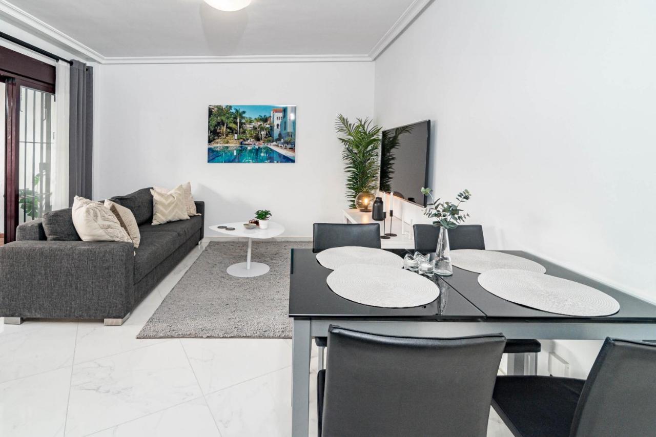 Modern 3 Bedroom In With A Heated Pool Close To Puerto Banus Marbella