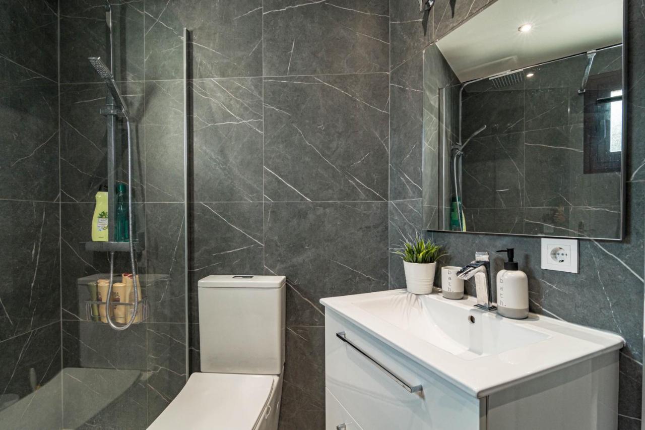Apartment Modern 3 Bedroom In With A Heated Pool Close To Puerto Banus *